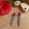 Boucles d'oreille Lorie Jade pourpre – Image 2