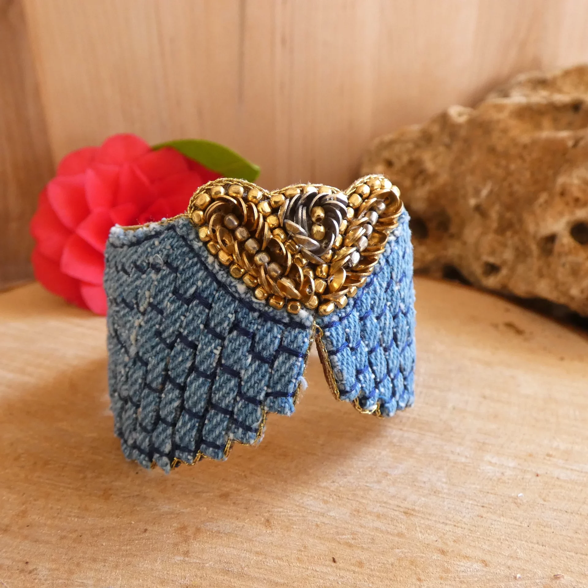 Bracelet NAHUA Angy bleu denim brodé à la main