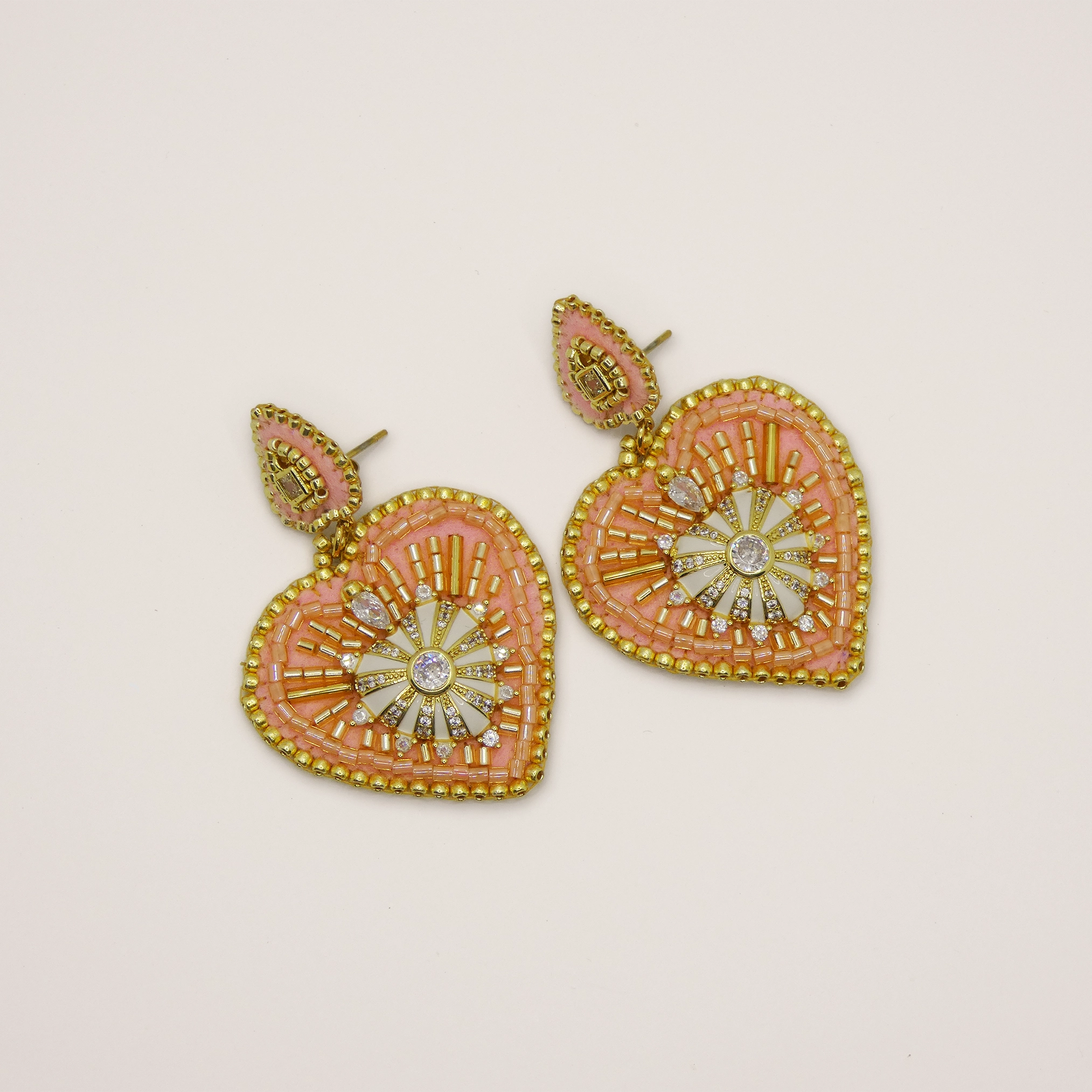 Boucles d'oreille Hypnochic roses et or brodées à la main