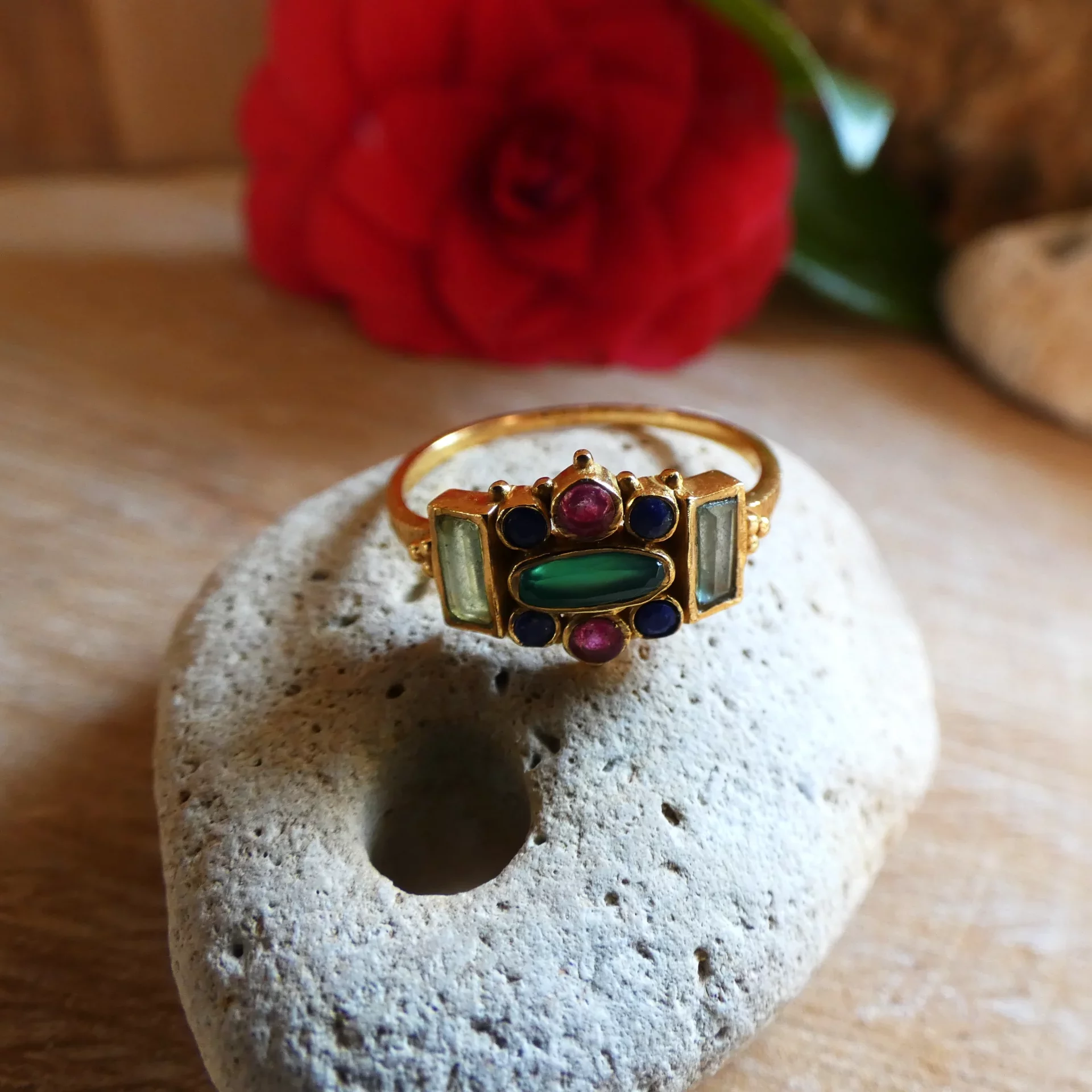 Bague Muja Juma argent plaquée or, pierres semi-précieuses