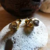 Boucles d'oreille Muja Juma plaquées or et citrines brutes – Image 2