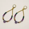 Grandes boucles d'oreille et améthystes, onyx verts, quartz verts.