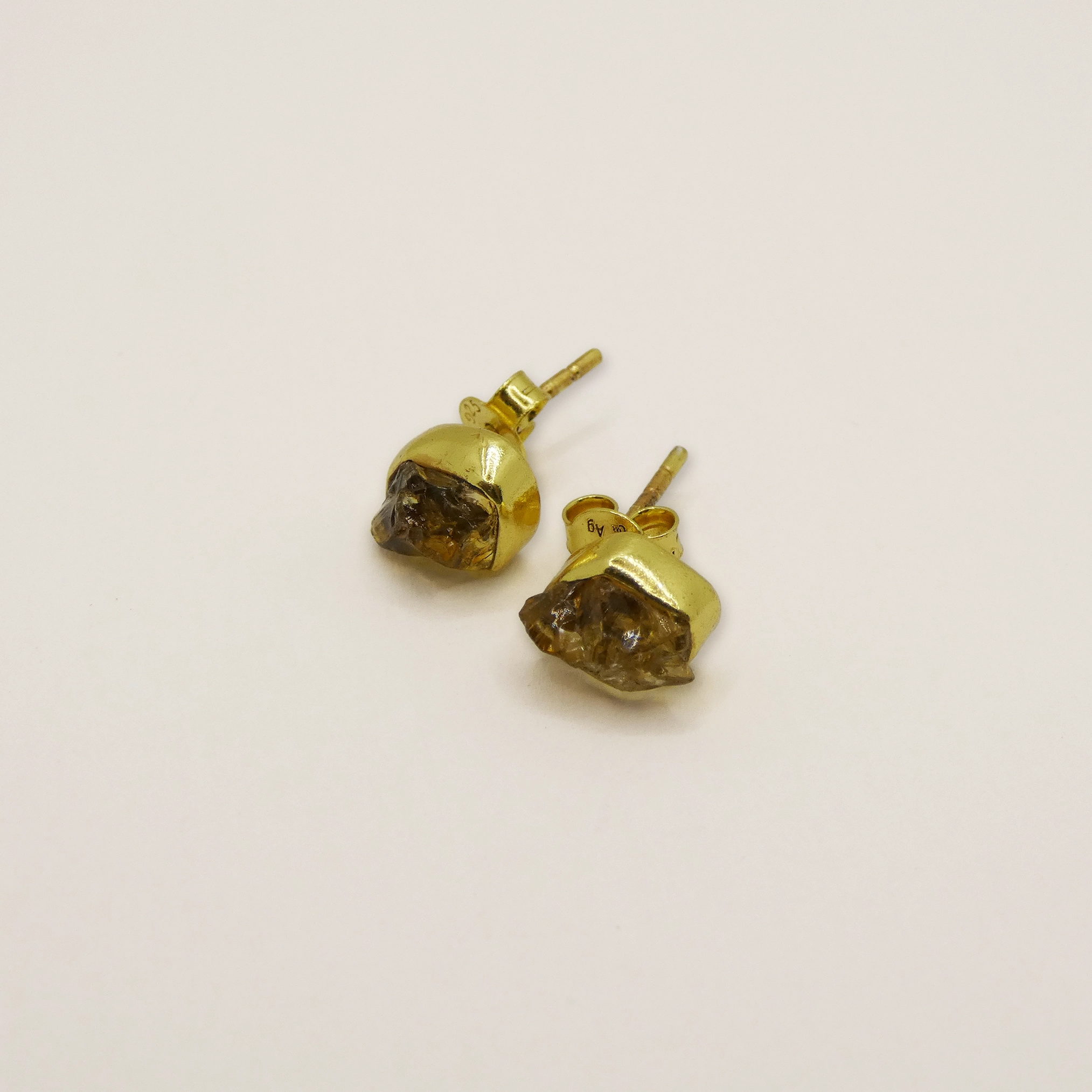 Boucles d'oreille Muja Juma plaqué or et citrines brutes
