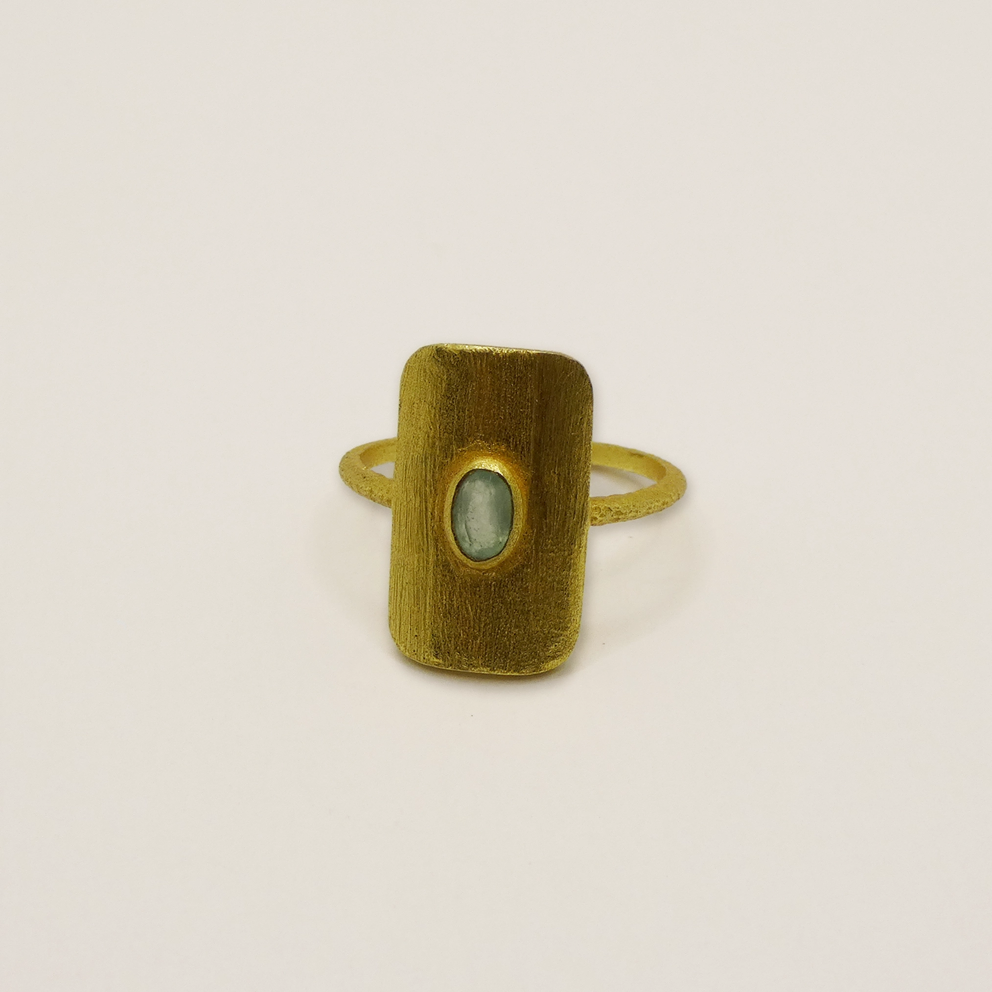 Bague Muja Juma argent plaqué or 3 microns et prehnite