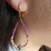 Boucles d'oreille Arte Fact rubis brutes, opales roses, chrysocoles. – Image 3