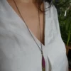 Collier Amélie Blaise "Masque" pourpre – Image 4