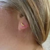 Boucles d'oreille  Puces Muja Juma Croissant argent plaquées or 3 microns – Image 3