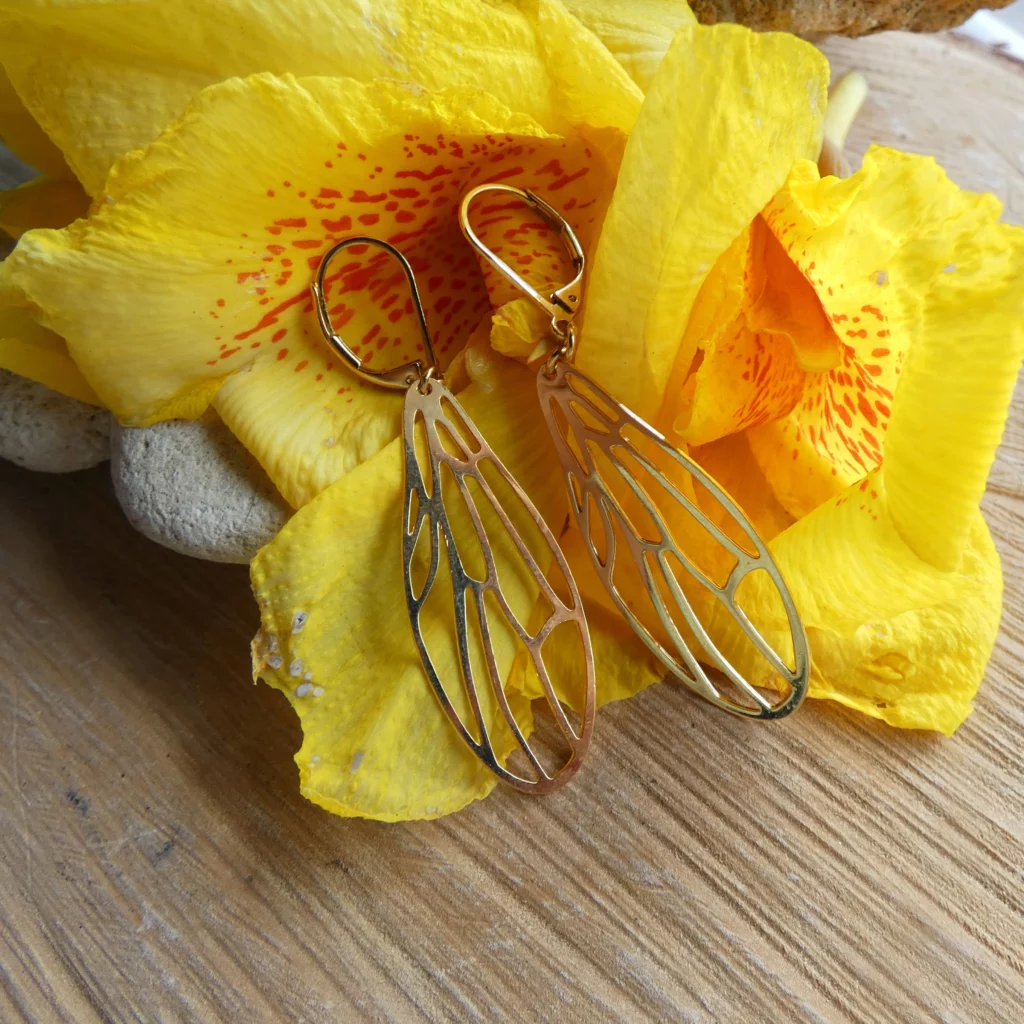 Boucles d'oreille Amélie Blaise Ailes de libellule plaquées or
