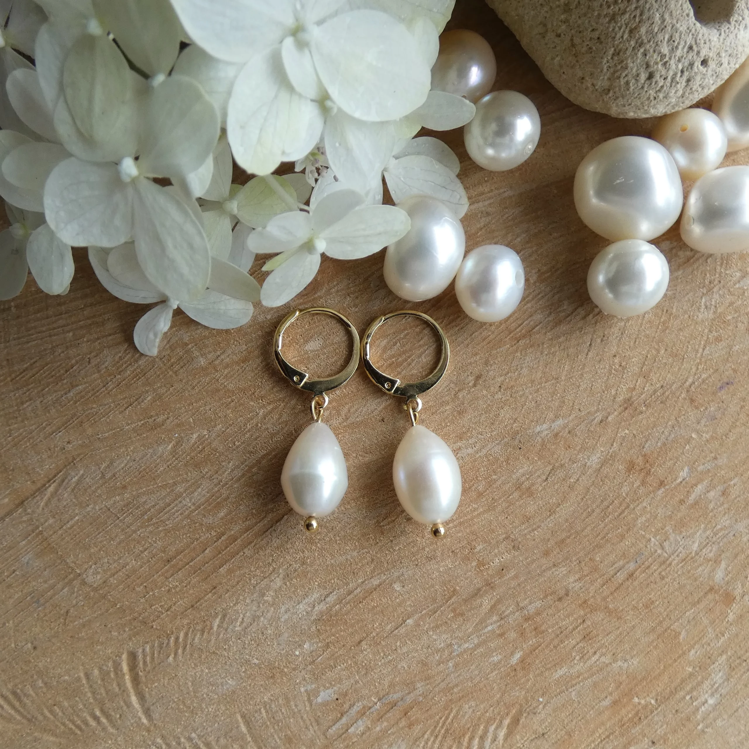 Boucles d'oreille perles naturelles gouttes baroques